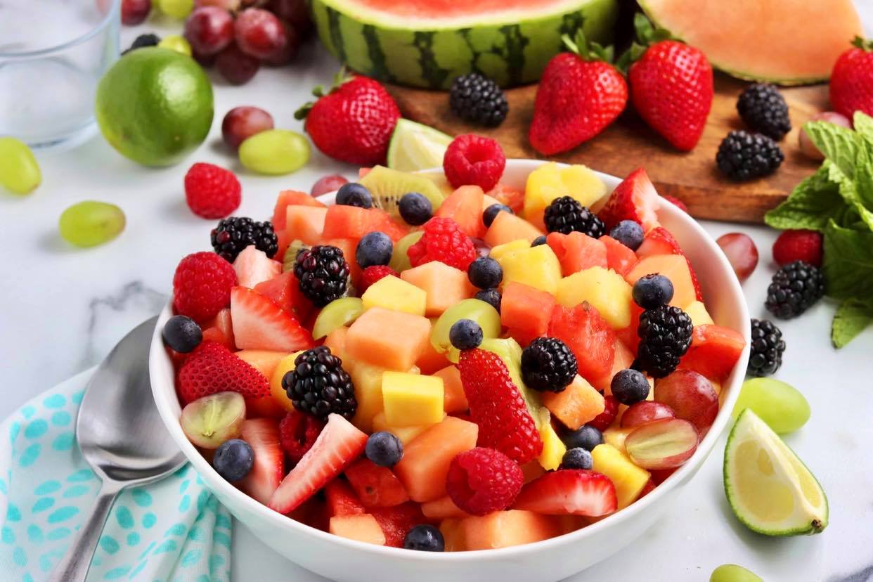 FRESH AND FLAVORFUL: HOW TO MAKE THE ULTIMATE FRUIT SALAD